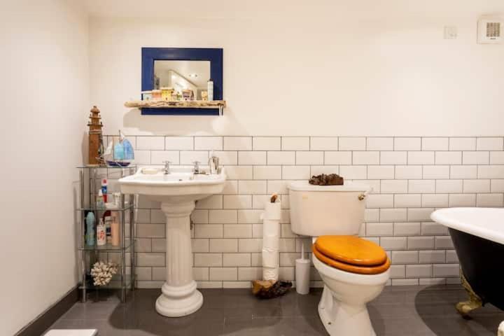 The Byre . Apartment *